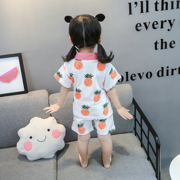 Pijamale copii pentru fete - din două părți în două culori