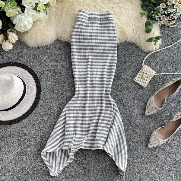 Stílusos női csíkos szoknya magas derékkal