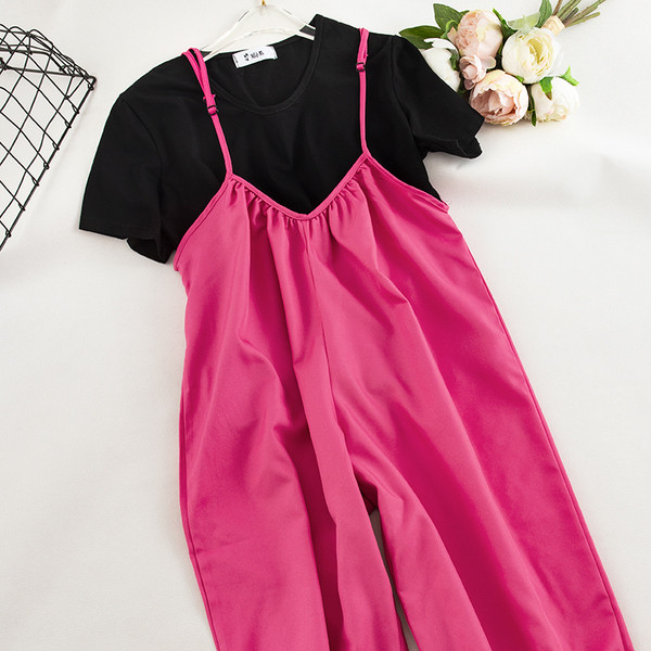 Set modern pentru femei din două părți, inclusiv un tricou și salopetă