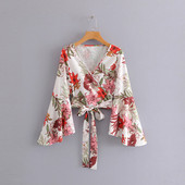 Női ing széles ujjal és V-nyakú virágmintával