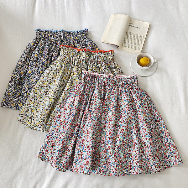 Női alkalmi szoknya elasztikus derékkal, virágmintával