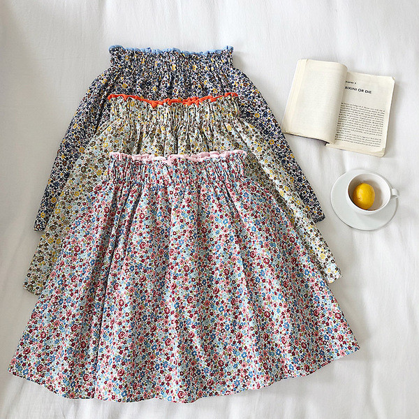 Női alkalmi szoknya elasztikus derékkal, virágmintával