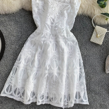 Rochie de dama din dantela cu bretele in culoarea alba