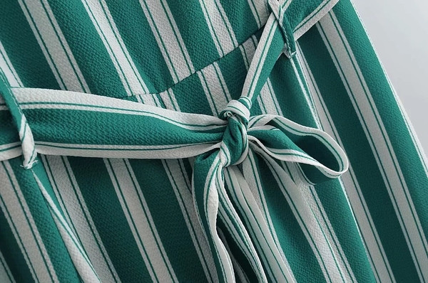 Μοντέρνα γυναικεία ολόσωμη φόρμα σε τρία χρώματα