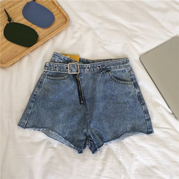 Pantaloni scurti de dama in doua culori cu fermoar