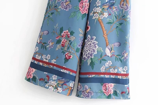 Pantaloni moderni de dama cu model floral