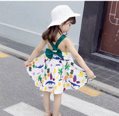 Rochie moderna pentru copii in doua culori cu panglica si bretele