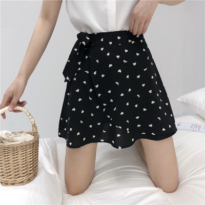 Fusta de vara dama cu aplicatie alb-negru