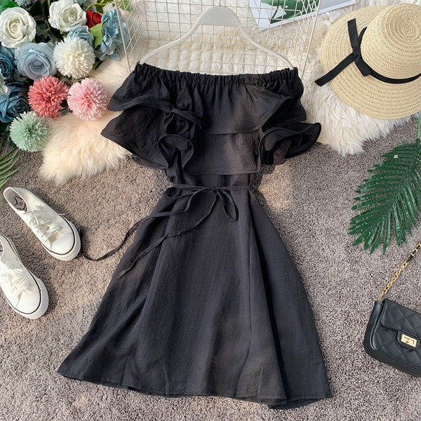 Modern női ruha nyakkendővel, csupasz vállú, többféle színben