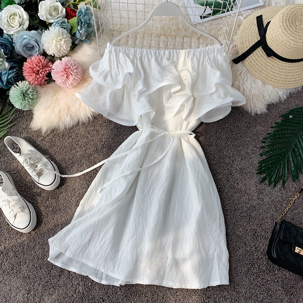 Modern női ruha nyakkendővel, csupasz vállú, többféle színben