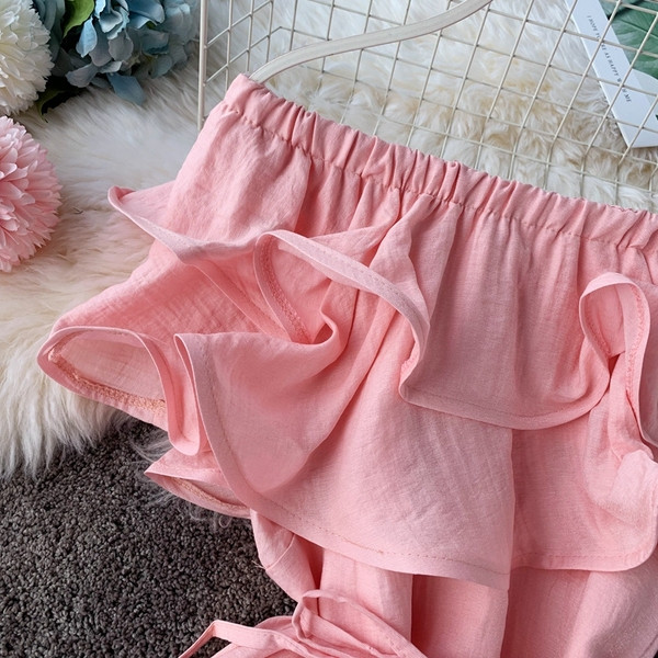 Modern női ruha nyakkendővel, csupasz vállú, többféle színben