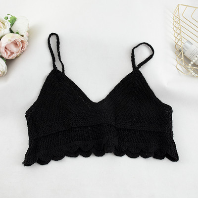 Modern női melltartó vékony pántokkal, többféle színben