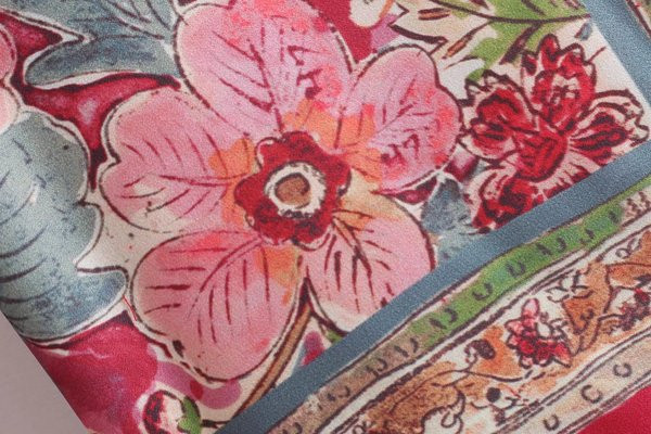 Pantaloni largi de dama roz cu model floral