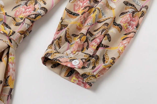 Női sifon ruha három színben, virágmintával