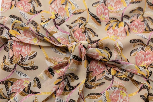 Női sifon ruha három színben, virágmintával