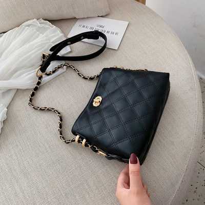 Eko bőrből készült stílusos női táska többféle színben