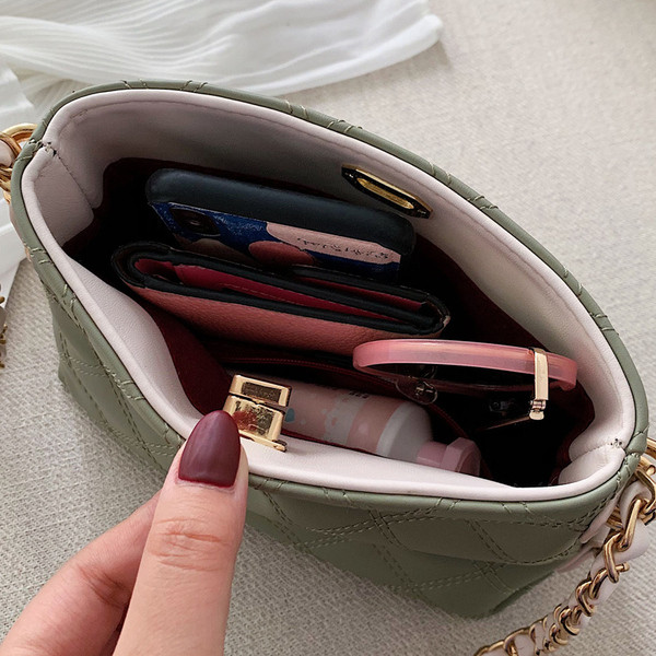 Eko bőrből készült stílusos női táska többféle színben