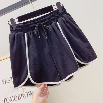 Női rövidnadrág nyakkendővel, három színben