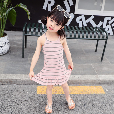 Gyermek alkalmi ruha szabású modell három színben