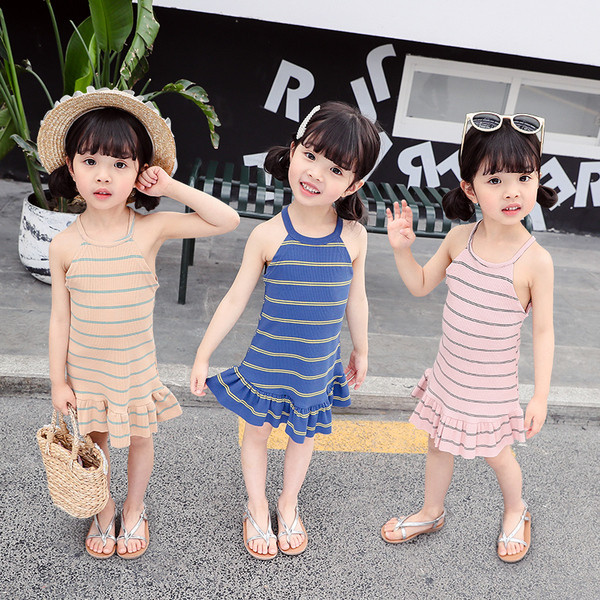 Gyermek alkalmi ruha szabású modell három színben
