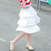 Gyermek modern szoknya szabású modell fehér színben