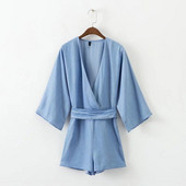 Γυναικεία σύντομή ολόσωμη φόρεμα σορτς με ντεκολτέ V σε μπλε χρώμα