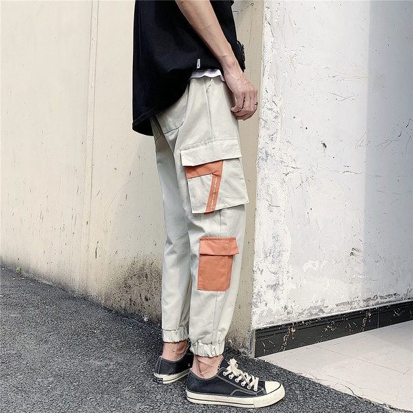 Pantaloni sport barbati cu buzunare in negru si gri