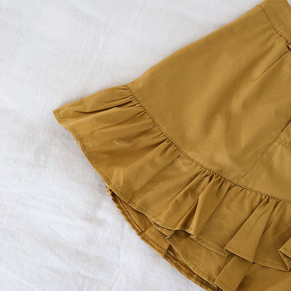 Model fustă de damă croiată în mai multe culori