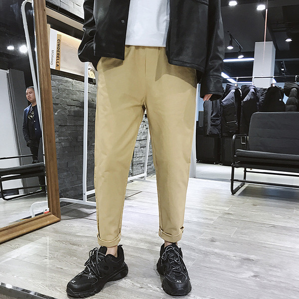 Pantaloni de barbati sportivi si eleganti in negru si bej