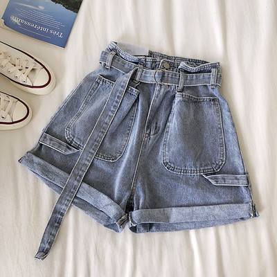 Pantaloni scurți casual de damă cu talie înaltă și buzunare în alb și albastru