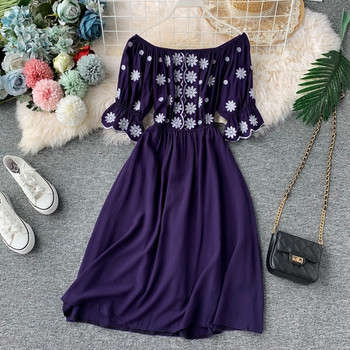 Hímzéses, csupasz vállú, hétköznapi női ruha többféle színben