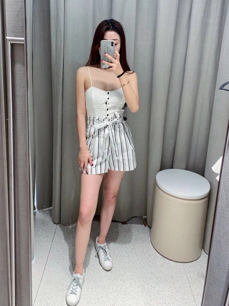 Női rövidnadrág magas derékkal, megkötővel három színben