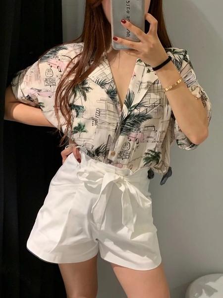 Női rövidnadrág magas derékkal, megkötővel három színben