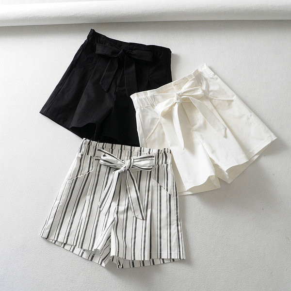 Női rövidnadrág magas derékkal, megkötővel három színben