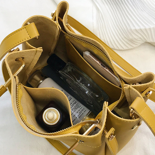 Eko bőrből készült női táska, hosszú és rövid füllel