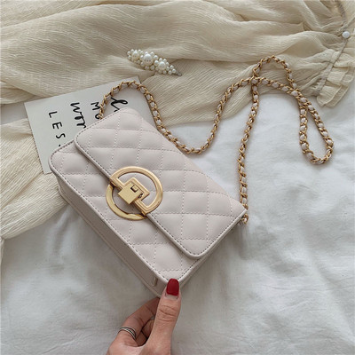 Geanta de dama moderna cu inchidere metalica in patru culori