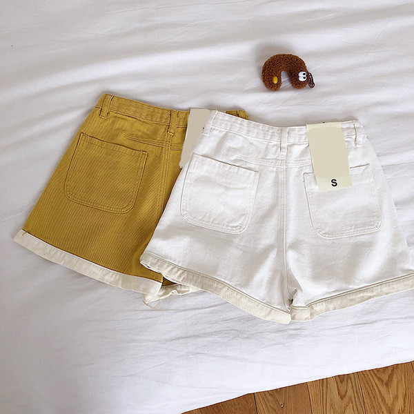 Pantaloni scurti de dama cu talie inalta in doua culori