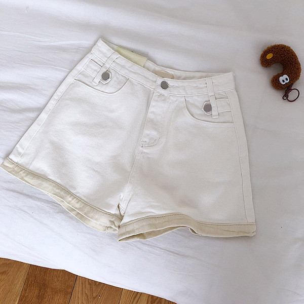 Pantaloni scurti de dama cu talie inalta in doua culori