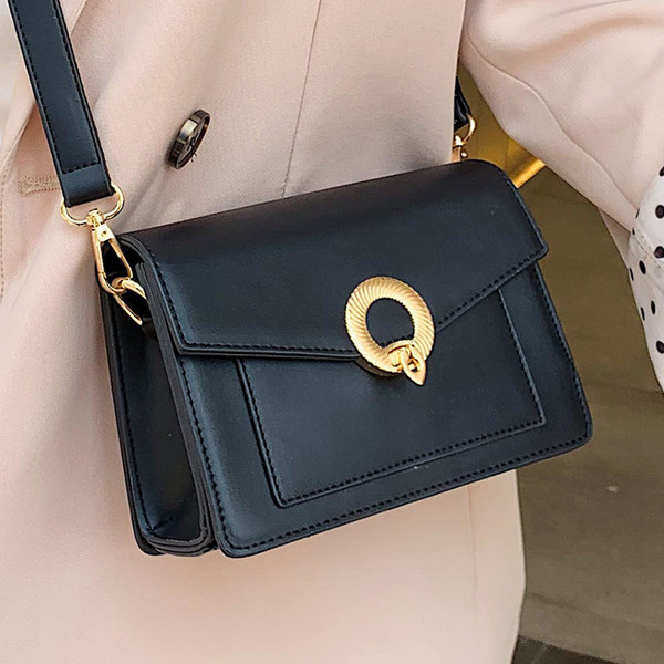 Geanta de dama eleganta din piele ecologica si inchidere metalica