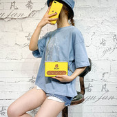 Modern női táska rátéttel és fémlánccal több színben