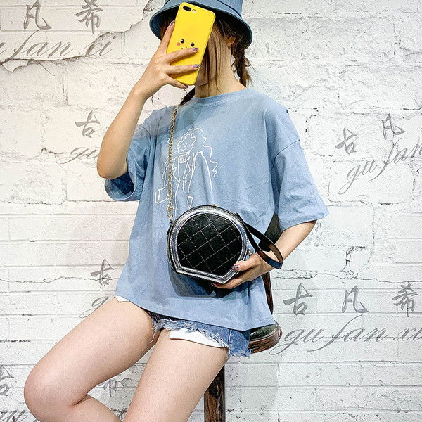 Geanta de dama moderna din piele ecologica si lant metalic