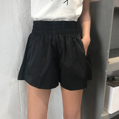 Pantaloni scurti de dama cu talie elastica in mai multe culori