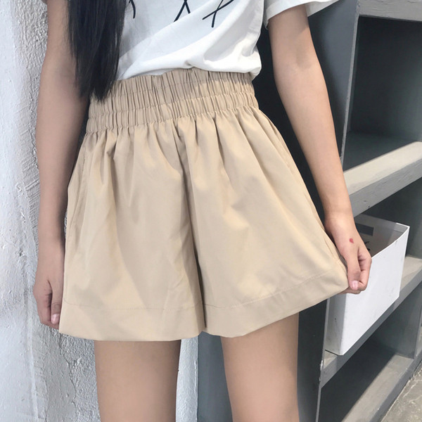 Pantaloni scurti de dama cu talie elastica in mai multe culori