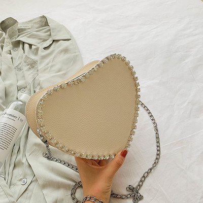 Geanta de dama moderna cu forma de inima si pietre in mai multe culori