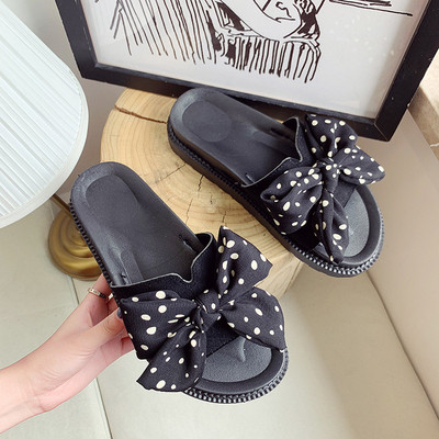 Νέο μοντέλο γυναικείες  παντόφλες  με κορδέλα σε λευκό και μαύρο χρώμα