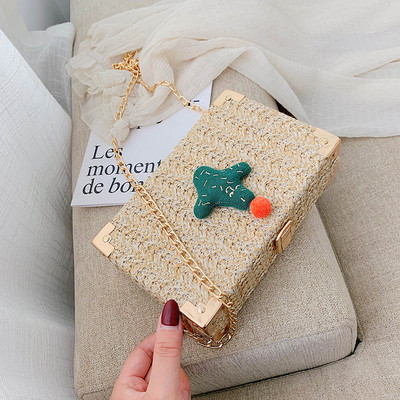 Geanta de dama moderna cu element 3D si lant metalic