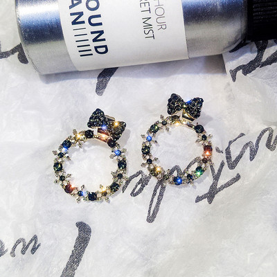 Cercei eleganti de dama-forma rotunda cu pietre