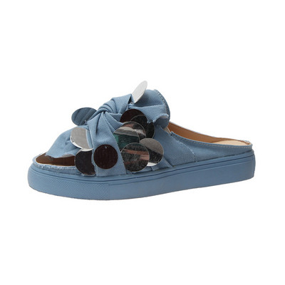 Κομψές γυναικείες παντόφλες με πούλιες σε λευκό, μπλε και ροζ