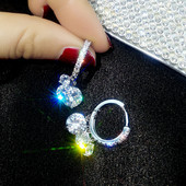 Stílusos női fülbevaló ezüst színben kövekkel