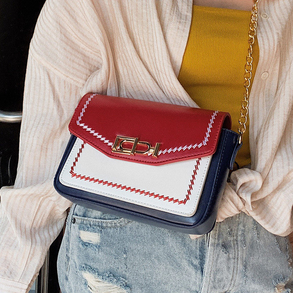 Geanta dama cu decor metalic